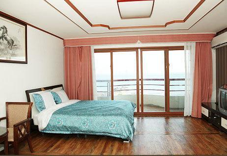 Seaside House Pension Seogwipo Rum bild